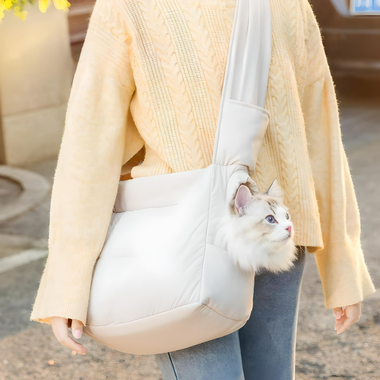 Warm Pet Shoulder Carrier Bag for Cats & Puppies ( For Pet Under 16.5 Lbs)